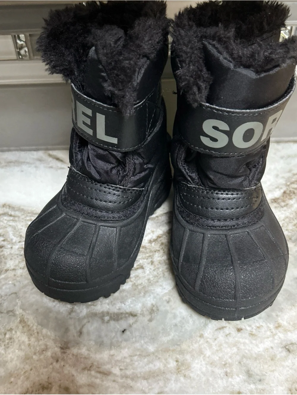 Sorel Commander Snow Boots Black  Kids Sz 6 Waterproof New Back To School